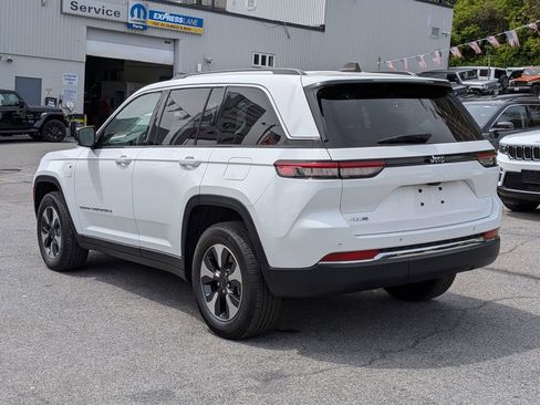 Used 2023 Jeep Grand Cherokee 4WD 4xe image 10