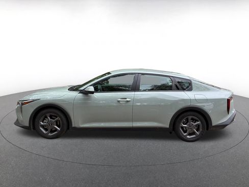 Used 2025 Kia K4 LXS image 4