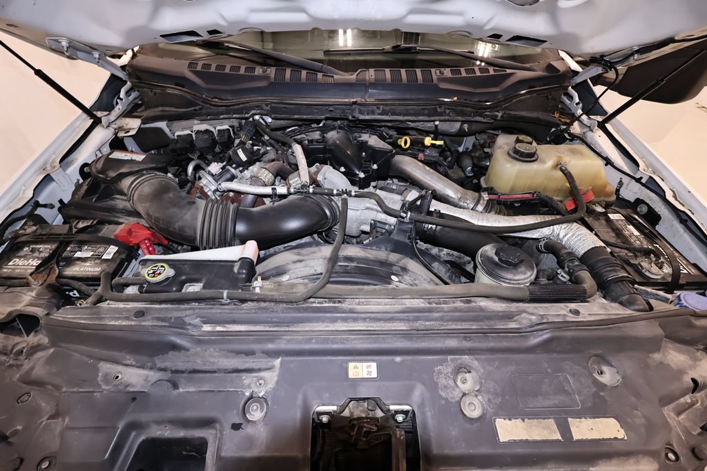 Used 2018 Ford F450 4x4 Crew Cab Super Duty image 32