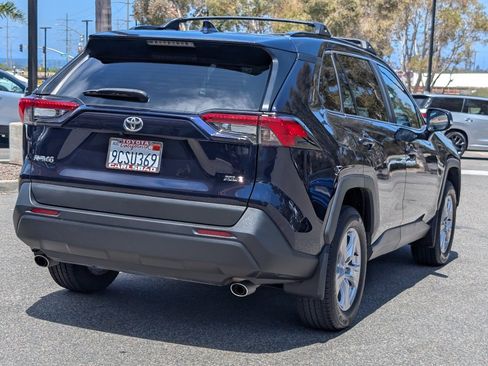 Used 2022 Toyota RAV4 XLE FWD image 13