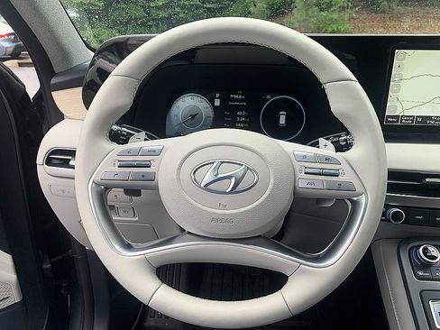 Used 2024 Hyundai Palisade Limited AWD/4WD image 12