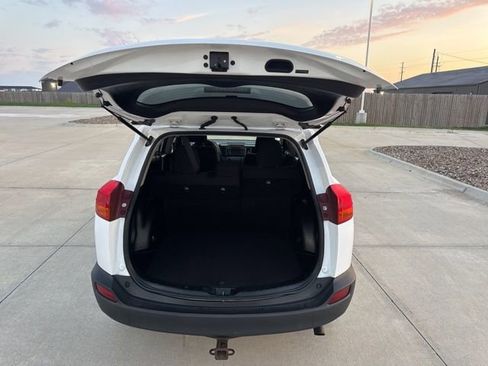 Used 2013 Toyota RAV4 XLE AWD/4WD image 13