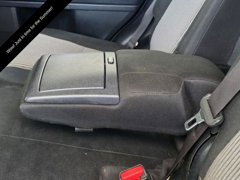 Used 2019 Toyota 4Runner SR5 RWD image 9