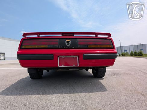 Used 1989 Pontiac Firebird Coupe image 12