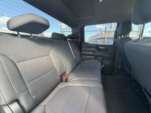 Used 2021 Chevrolet Silverado 1500 LT w/ Safety Package II AWD/4WD image 28