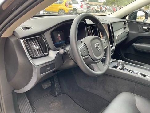 Certified 2024 Volvo XC60 B5 Core AWD/4WD image 11