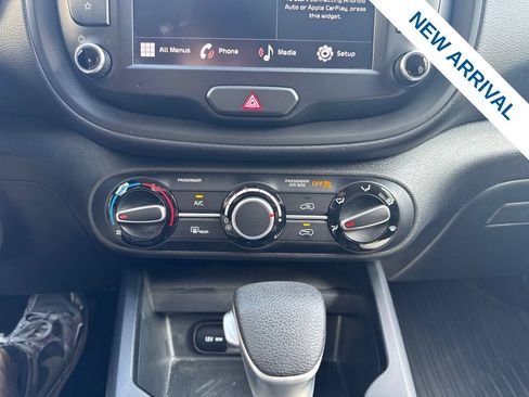 Used 2023 Kia Soul LX FWD image 25