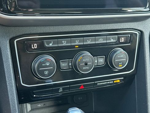 Used 2022 Volkswagen Atlas SE image 21