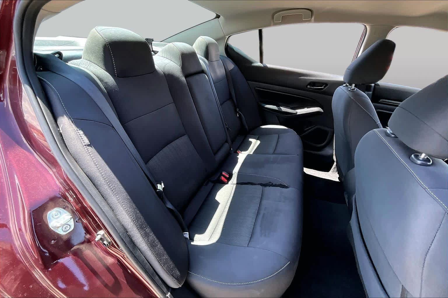 Used 2025 Nissan Altima 2.5 SV FWD image 19