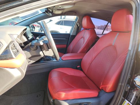 Used 2022 Toyota Camry XSE image 13