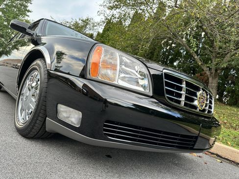 Used 2005 Cadillac De Ville w/ Limited Edition Package FWD image 73