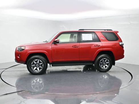 Used 2023 Toyota 4Runner TRD Off-Road Premium AWD/4WD image 3