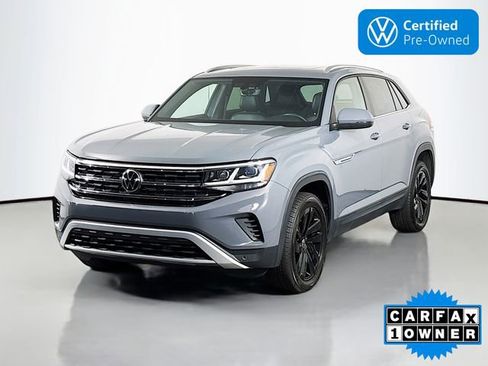 Certified 2023 Volkswagen Atlas Cross Sport SE w/ Panoramic Sunroof Package image 3
