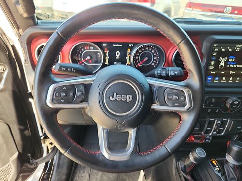 Used 2022 Jeep Wrangler Unlimited Rubicon w/ LED Lighting Group AWD/4WD image 16