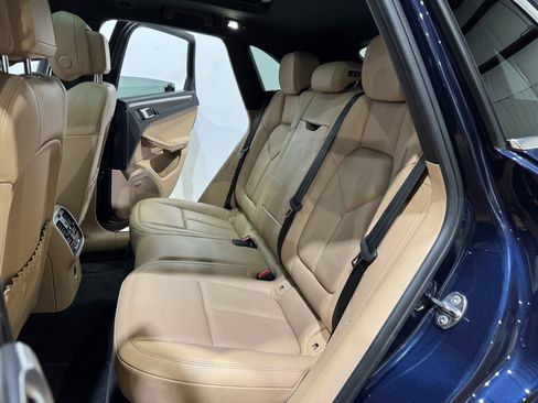 Used 2019 Porsche Macan S image 14