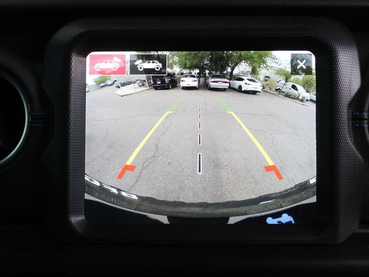 Used 2021 Jeep Wrangler Unlimited Rubicon 4xe w/ Cold Weather Group AWD/4WD image 18