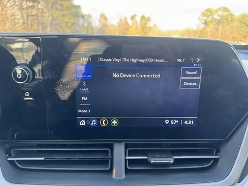 Certified 2025 Chevrolet Trax LS image 20