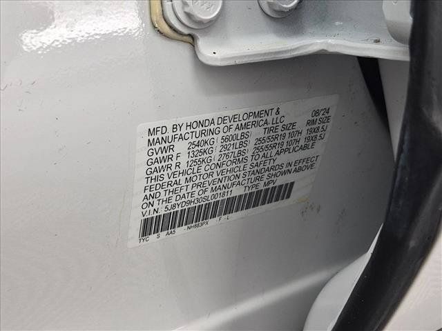 Used 2025 Acura MDX FWD image 29