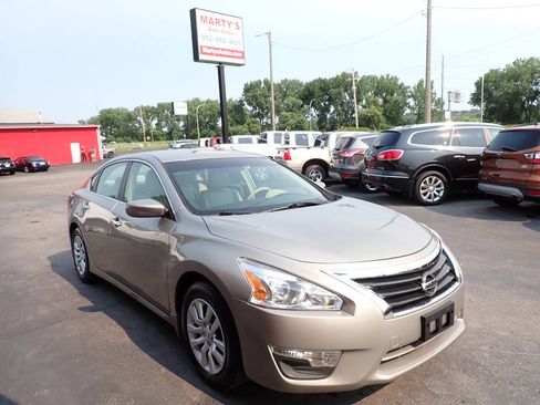 Used 2013 Nissan Altima 2.5 SV FWD image 1