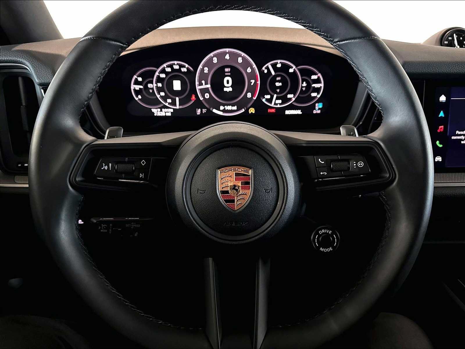 Used 2026 Porsche Cayenne AWD/4WD image 18