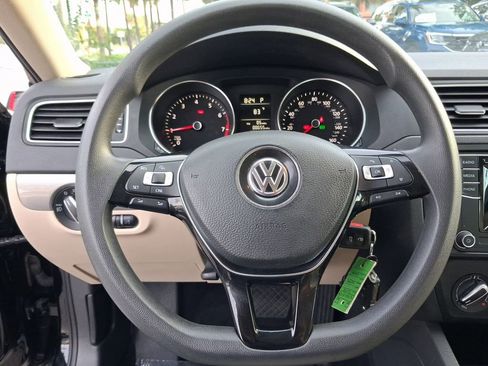 Used 2018 Volkswagen Jetta Wolfsburg Edition FWD image 17