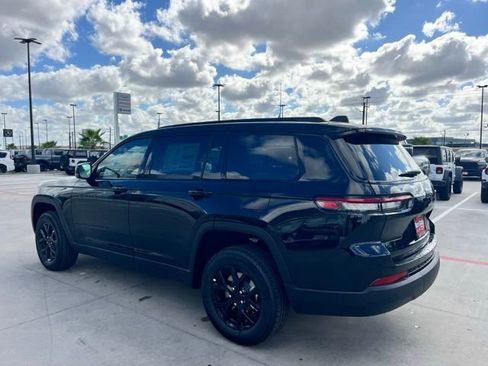 New 2025 Jeep Grand Cherokee L Altitude image 5