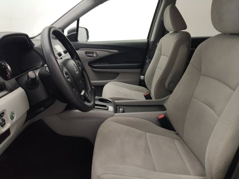 Used 2017 Honda Pilot LX image 17
