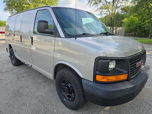 Used 2007 GMC Savana 1500 RWD image 3