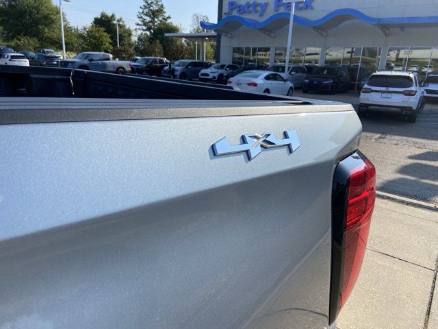 Used 2025 GMC Sierra 1500 SLT AWD/4WD image 53