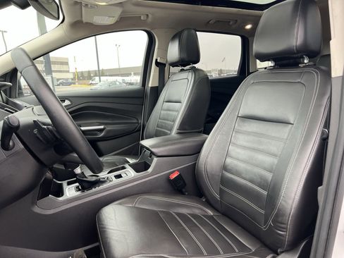 Used 2017 Ford Escape Titanium image 13