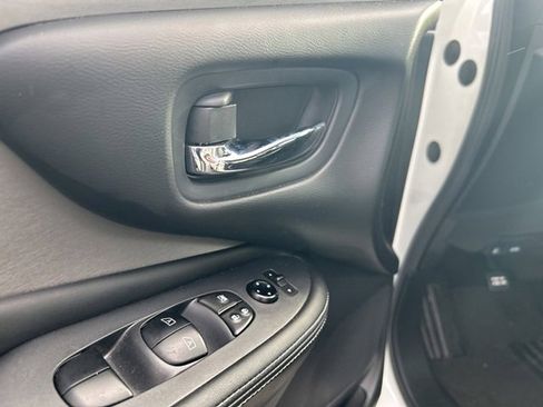 Used 2024 Nissan Murano SV w/ SV Midnight Edition Package image 19