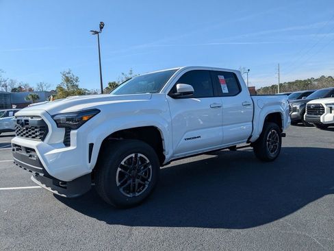 New 2026 Toyota Tacoma SR image 8