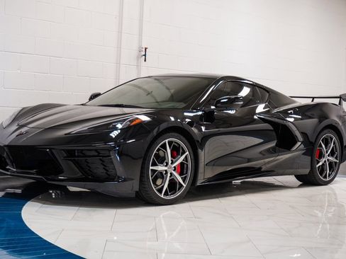 Used 2021 Chevrolet Corvette Stingray Coupe w/ 1LT image 4
