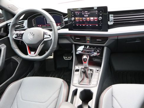 Certified 2025 Volkswagen Jetta GLI Autobahn image 37