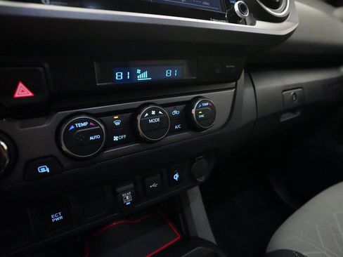 Used 2023 Toyota Tacoma TRD Sport image 23