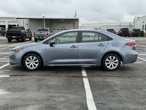 Used 2023 Toyota Corolla LE FWD image 8