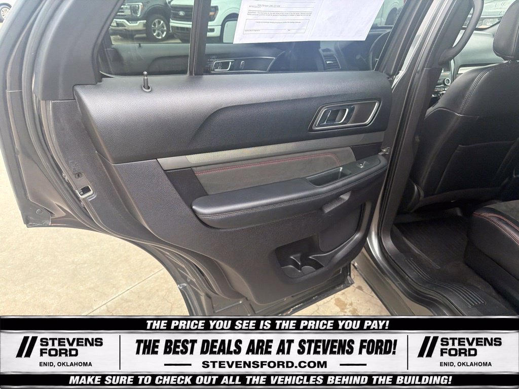 Used 2019 Ford Explorer XLT w/ Equipment Group 202A FWD image 40