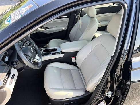 Certified 2024 Nissan Altima 2.5 SL FWD image 13