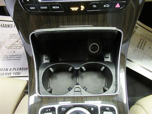 Used 2017 Mercedes-Benz GLC 300 4MATIC image 23