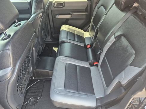 Used 2023 Ford Bronco Black Diamond AWD/4WD image 22