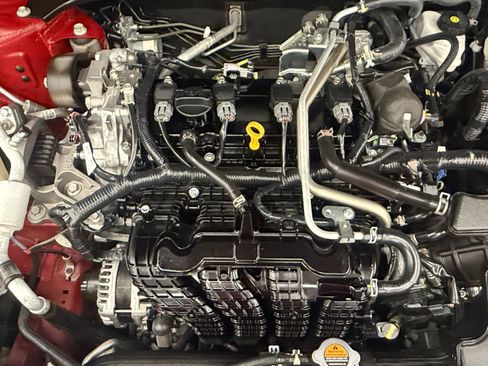 Used 2024 Nissan Altima 2.5 SR w/ SR Premium Package FWD image 30