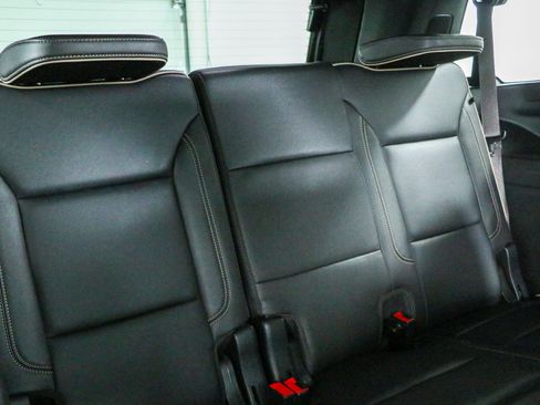 Used 2024 GMC Yukon SLT w/ Max Trailering Package AWD/4WD image 33
