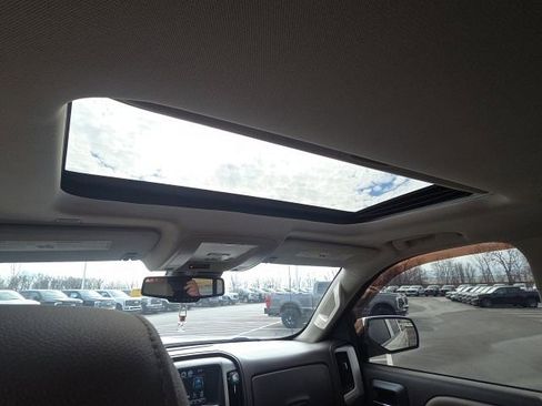 Used 2017 GMC Sierra 1500 SLT image 18