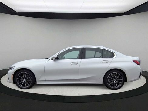 Used 2021 BMW 330i xDrive Sedan w/ Premium Package image 5