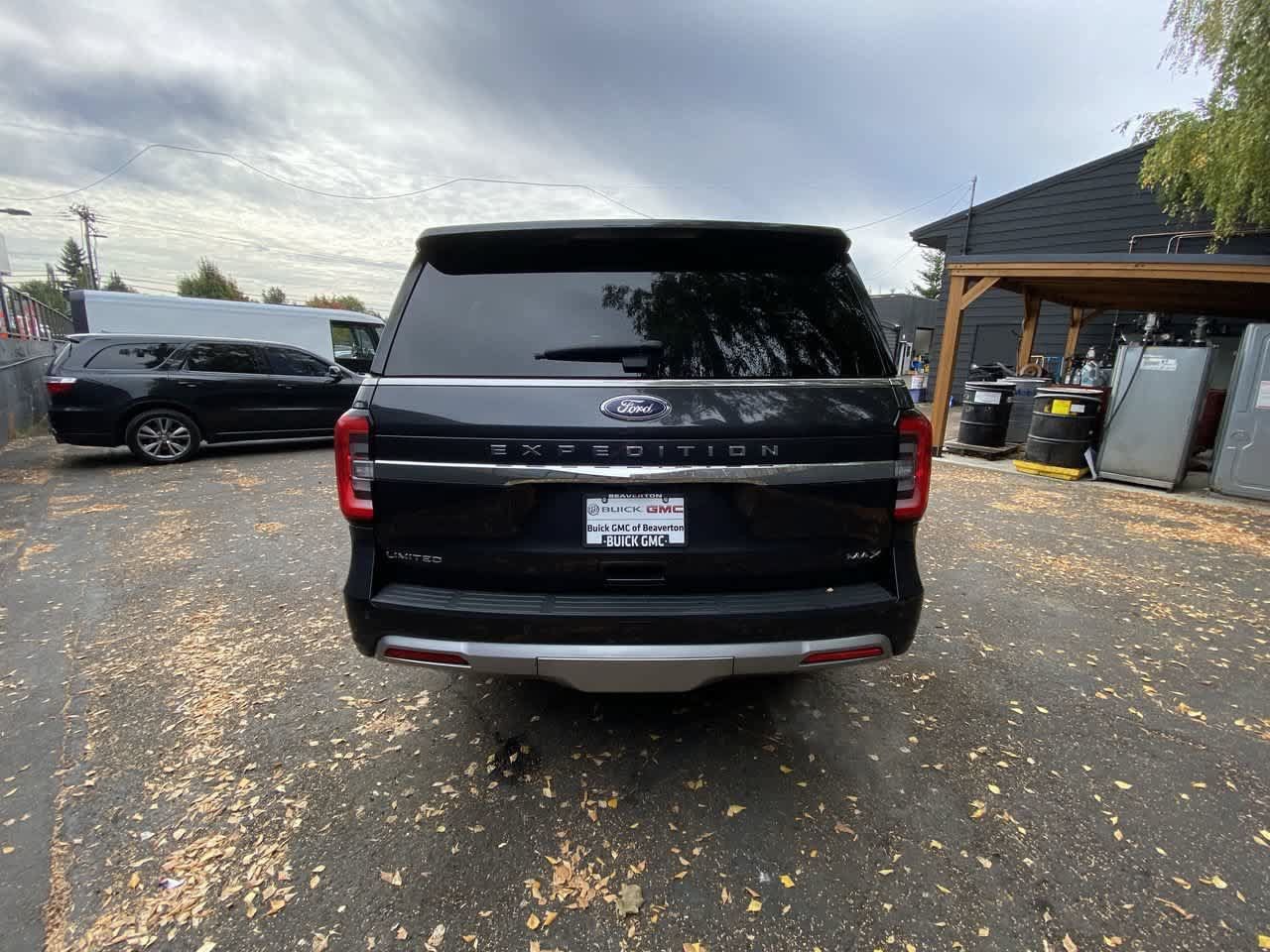 Used 2024 Ford Expedition Max Limited AWD/4WD image 5