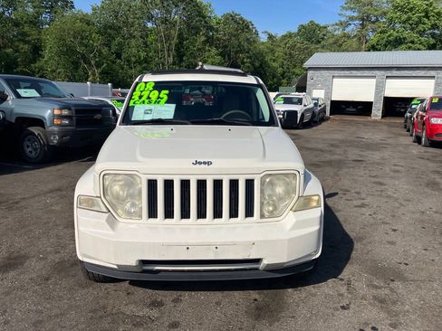 Used 2008 Jeep Liberty Sport w/ Popular Equipment Group AWD/4WD image 4