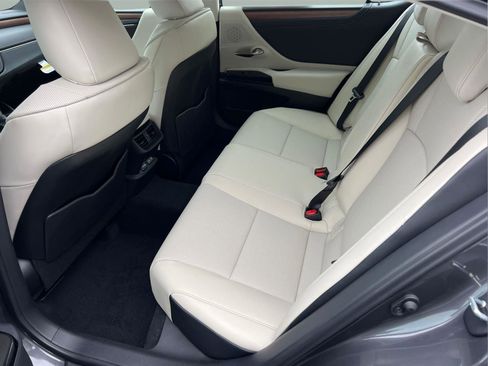 New 2025 Lexus ES 350 w/ Premium Package image 15