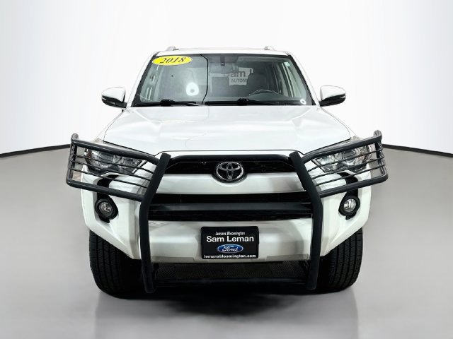 Used 2018 Toyota 4Runner SR5 Premium AWD/4WD image 2