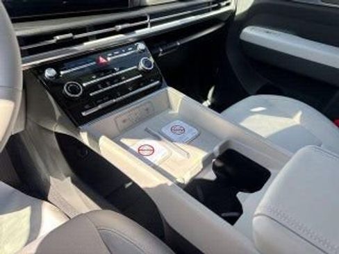 New 2026 Hyundai Santa Fe SE FWD image 23