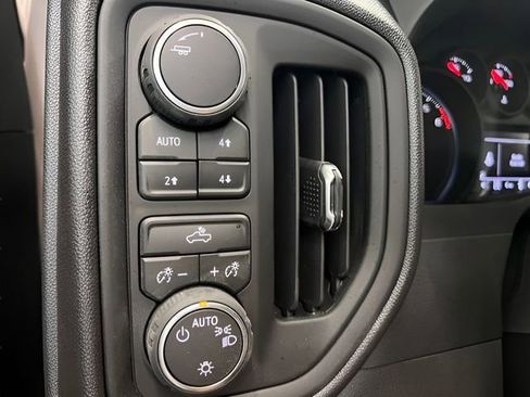 Used 2026 Chevrolet Silverado 1500 Custom Trail Boss w/ Dark Appearance Package AWD/4WD image 20